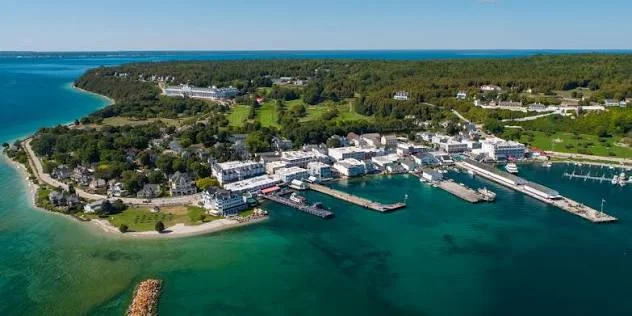 Full Mackinac Island Experience