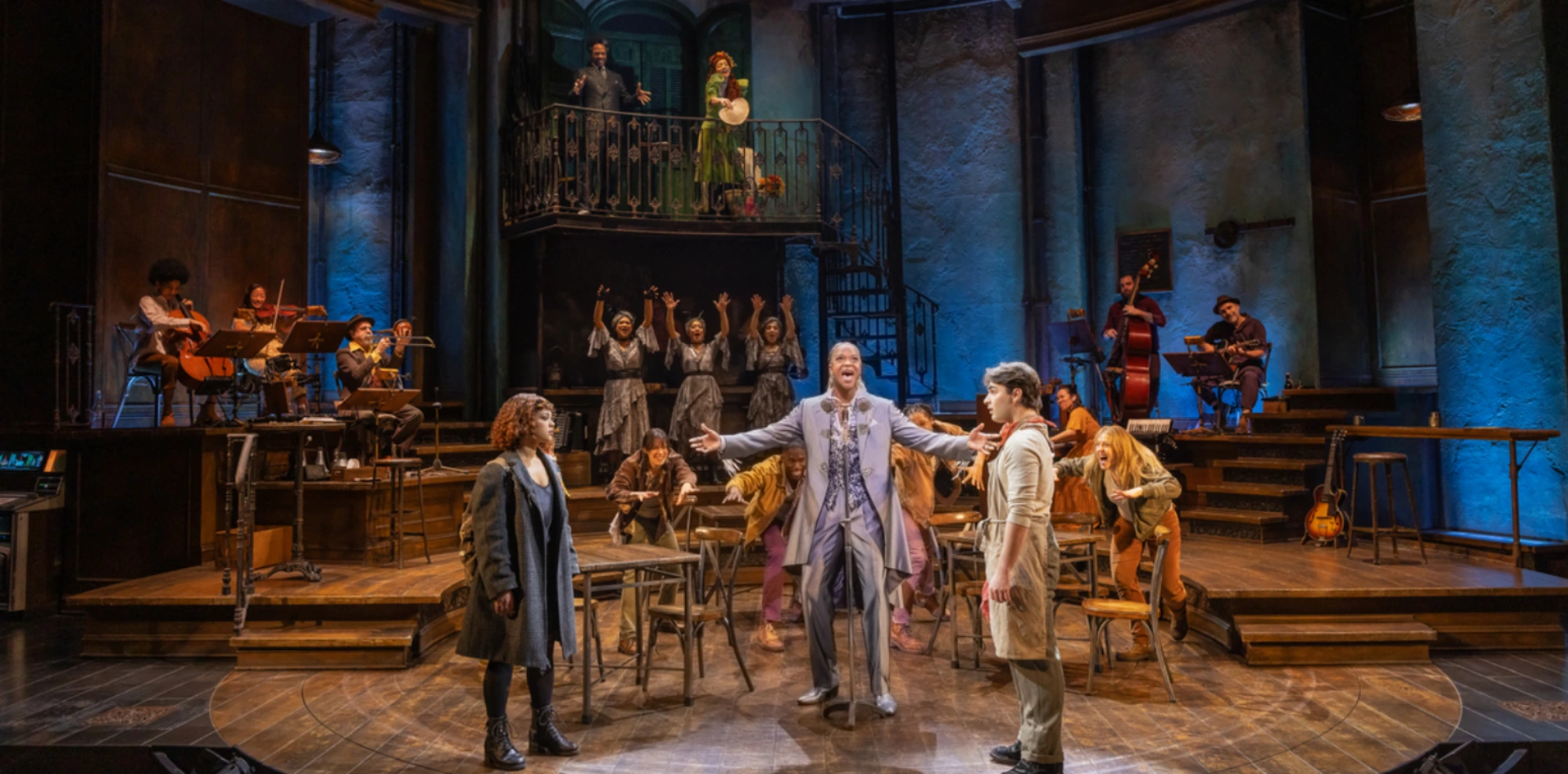 THEATRE PERFORMANCE TRAVEL
