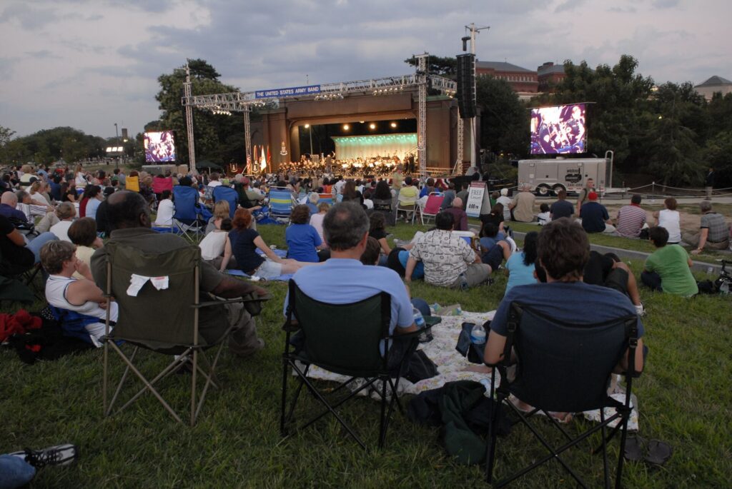 080812 US Army Band at Sylvan Theatre (2763410734)